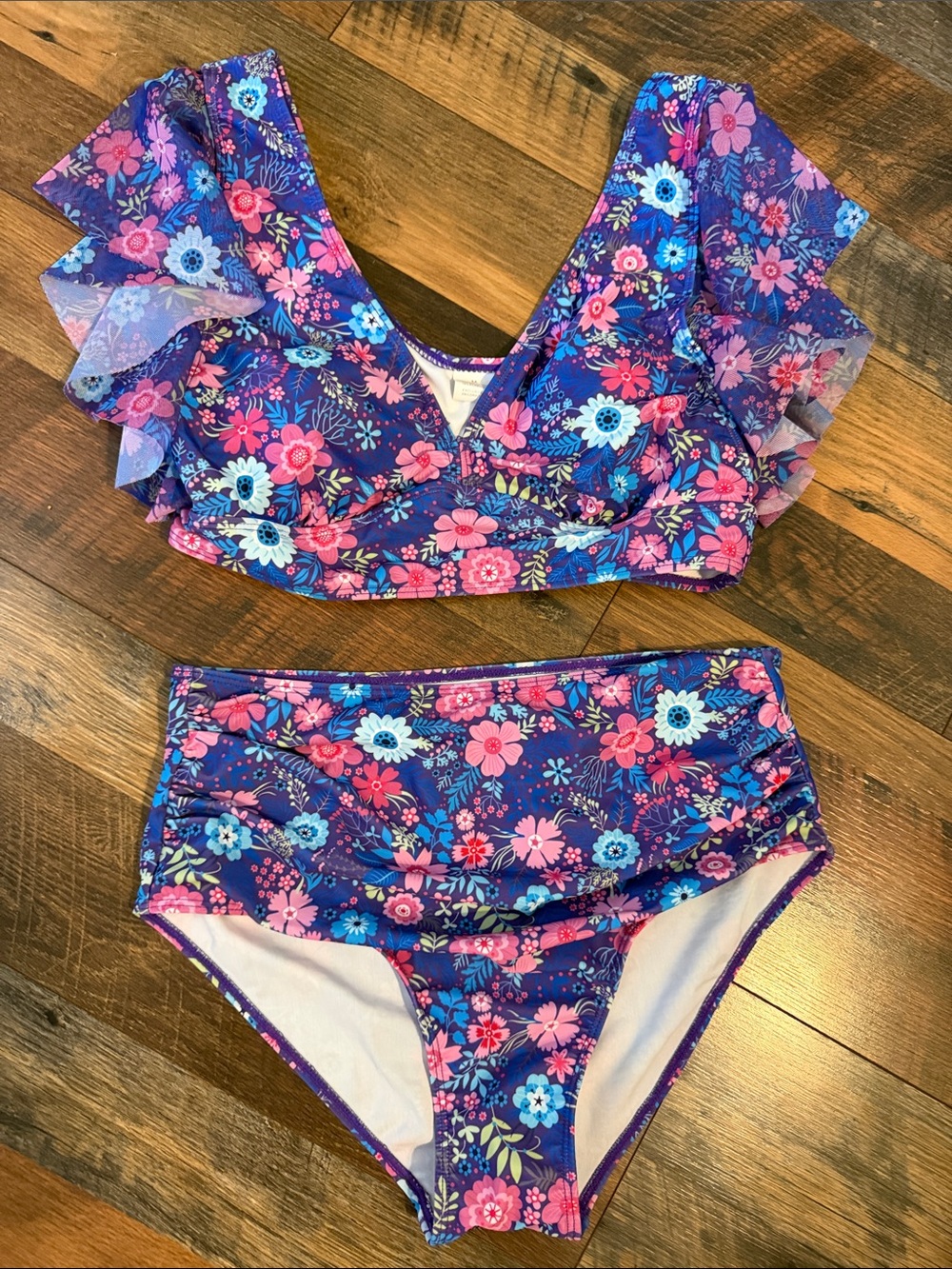 Floral Ruffle V-Neck Bikini Set in Purple